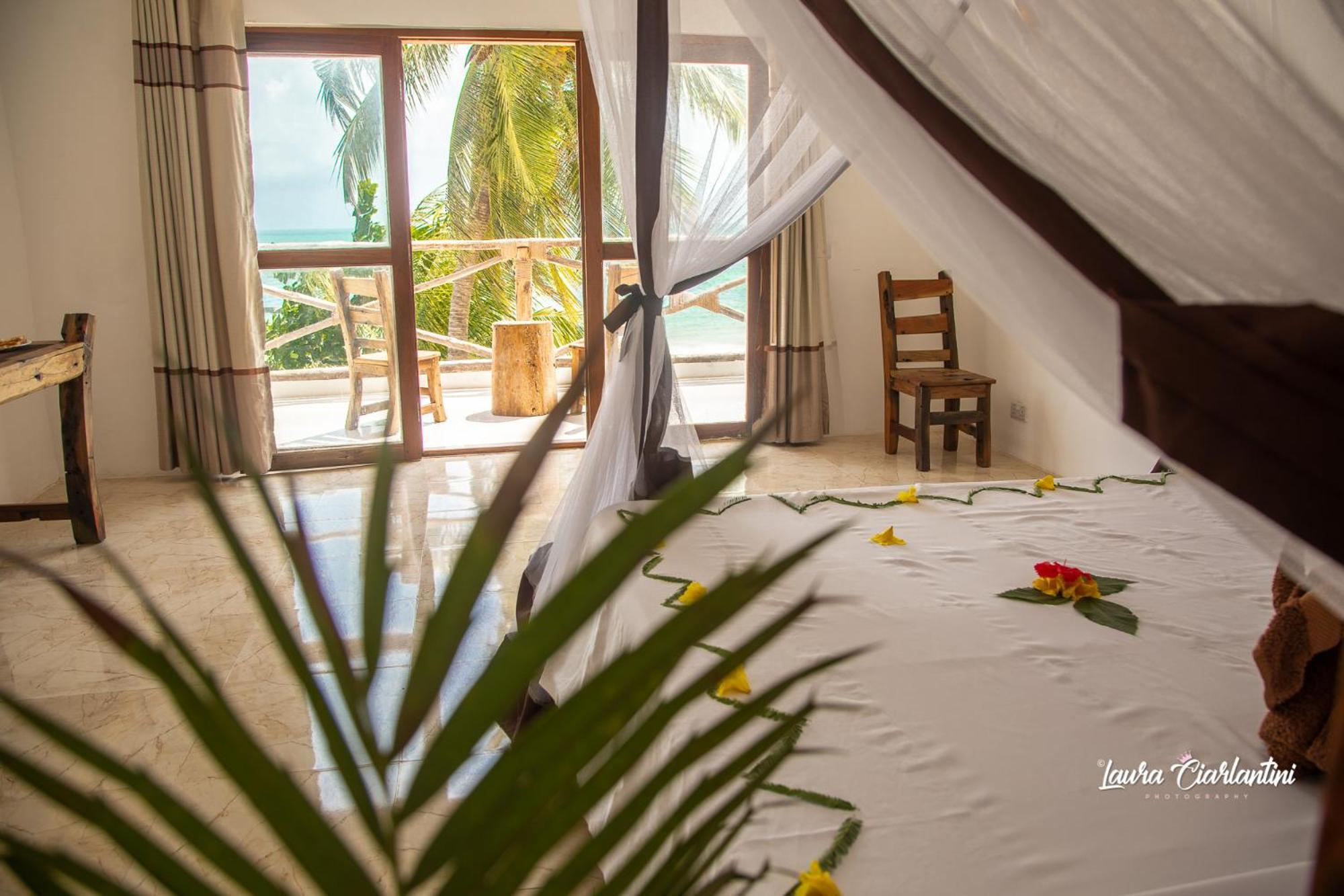 Uroa Zanzibar Vera Beach Hotel By Moonshine Dikoni Exterior foto